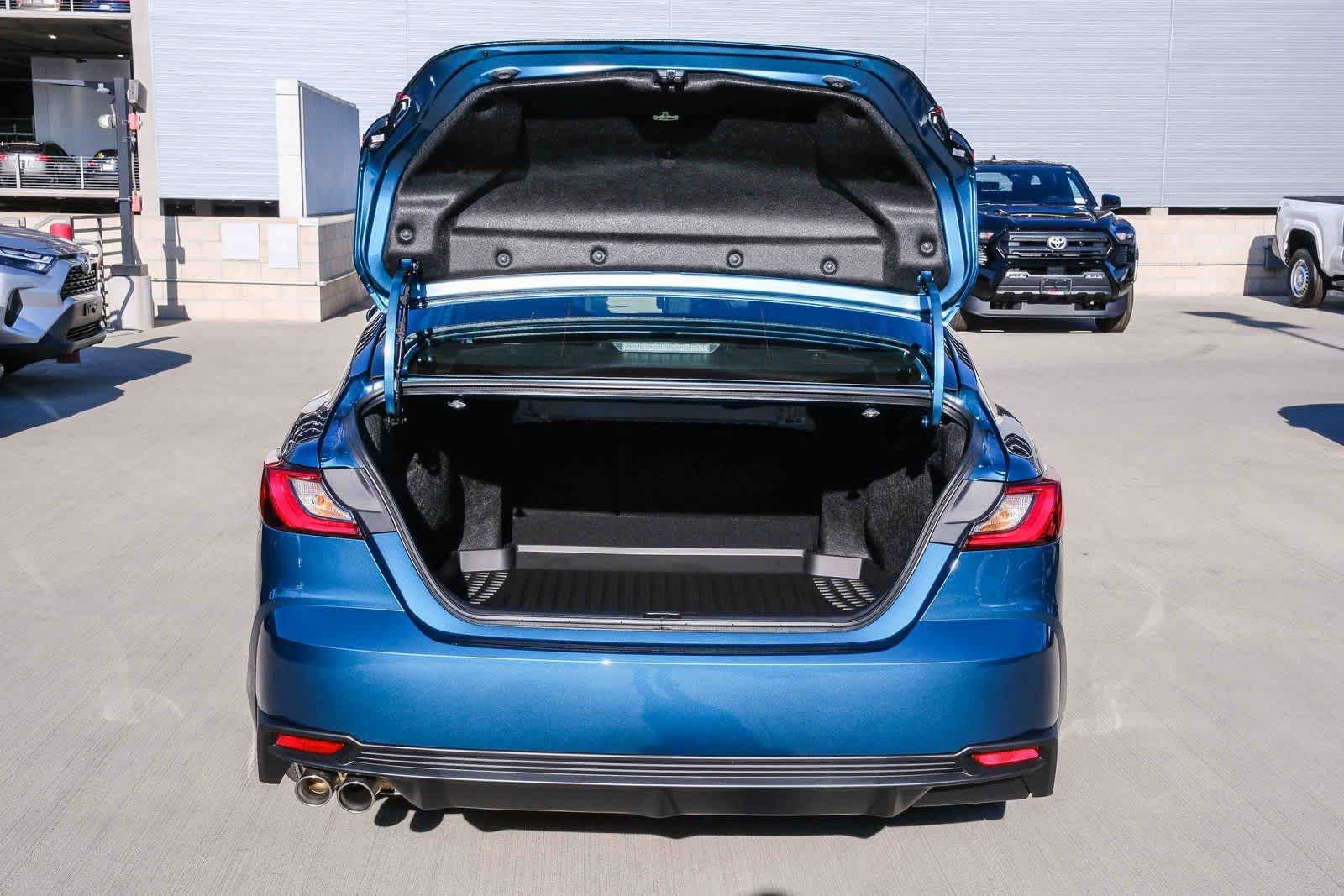 Thumbnail: 2026 Toyota Camry - 27