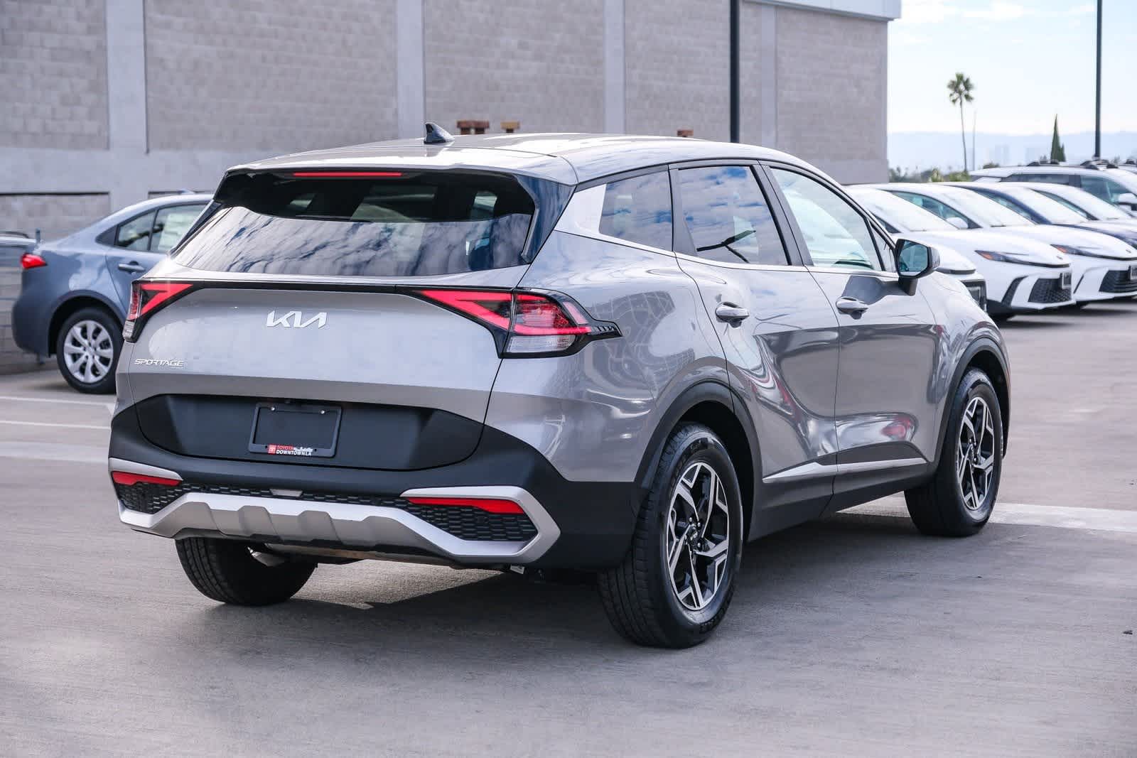 Thumbnail: 2023 Kia Sportage - 4