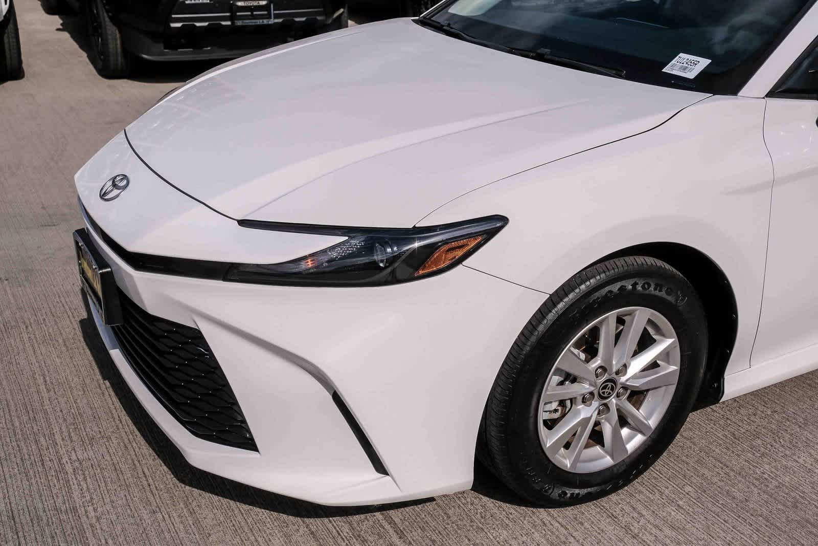 Thumbnail: 2025 Toyota Camry - 12