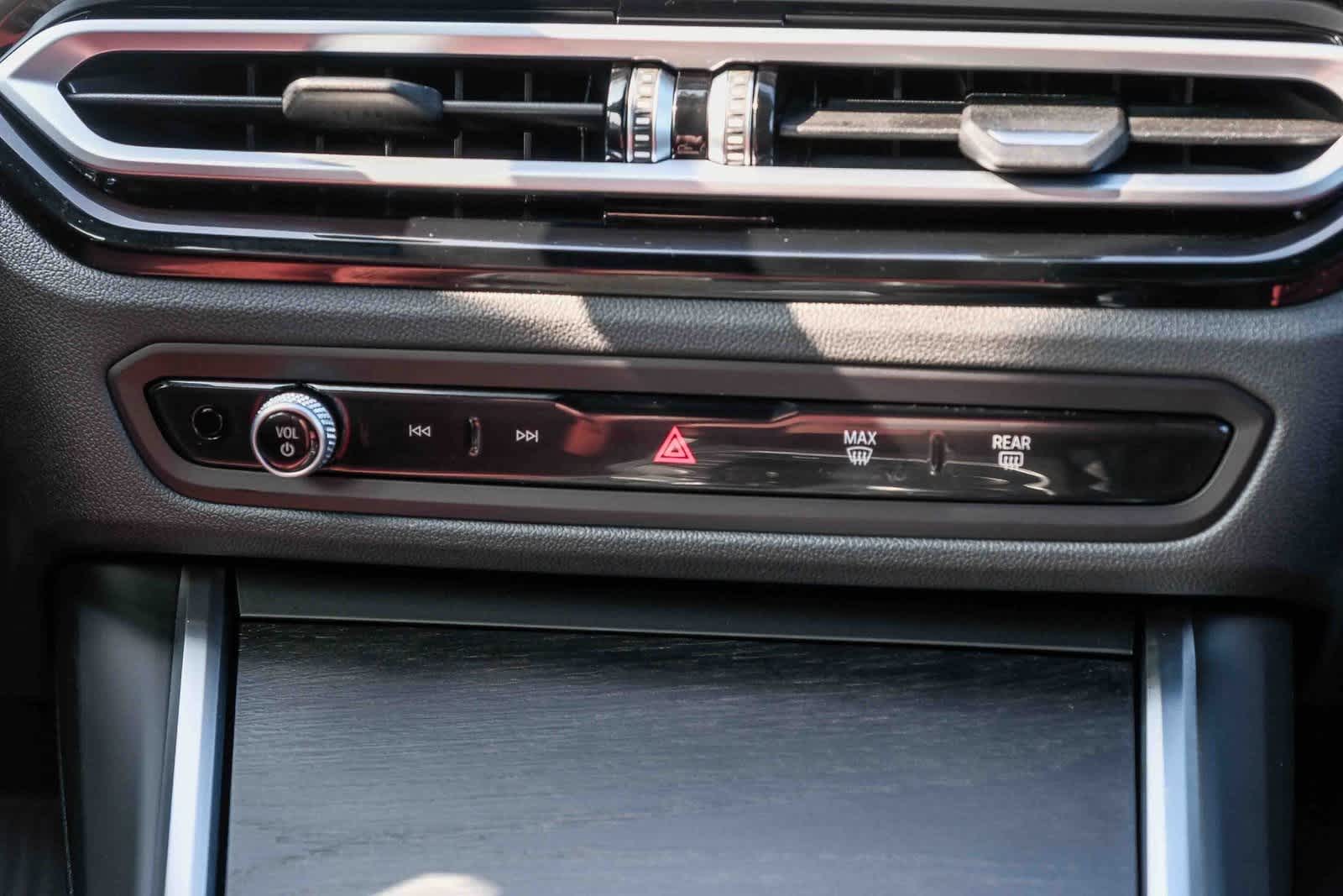 Thumbnail: 2024 BMW 4 Series - 14