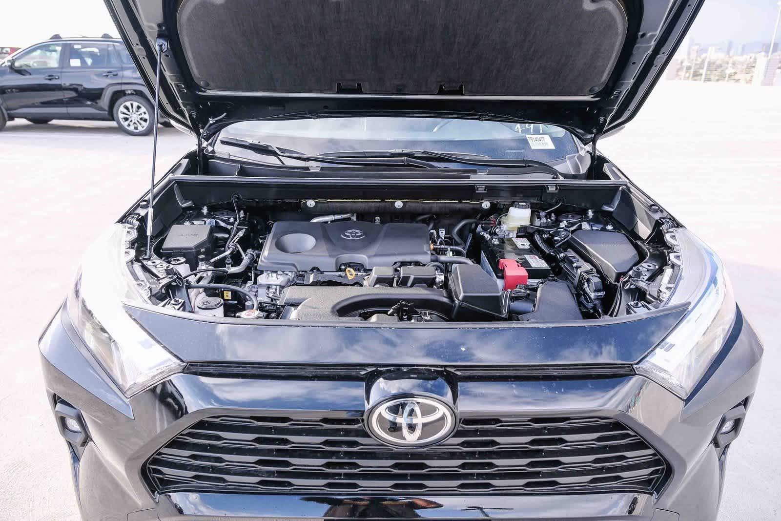 Thumbnail: 2025 Toyota RAV4 - 28