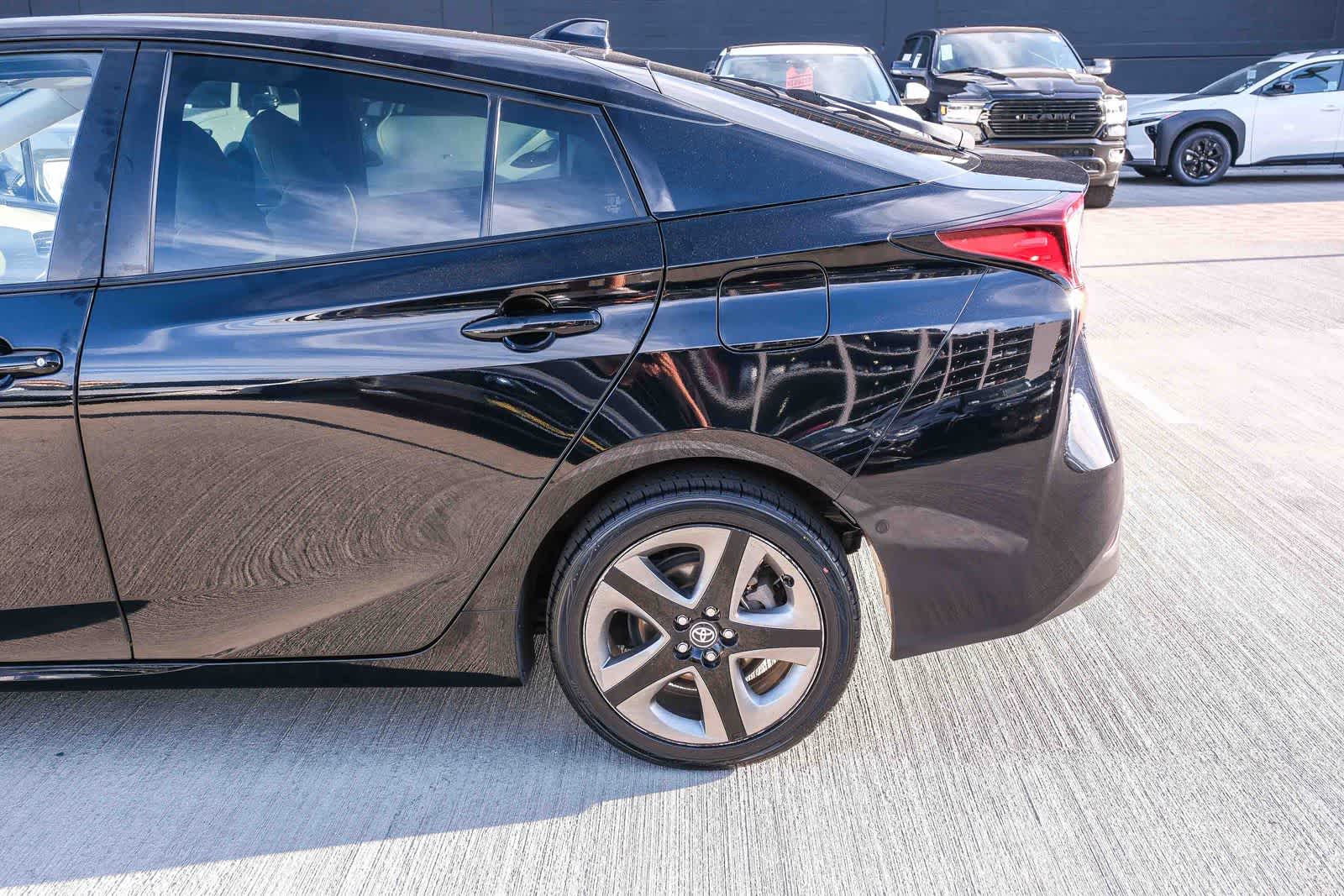 Thumbnail: 2021 Toyota Prius - 8