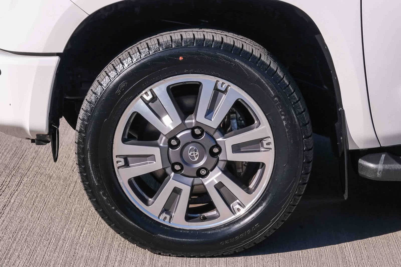 Thumbnail: 2020 Toyota Tundra - 10