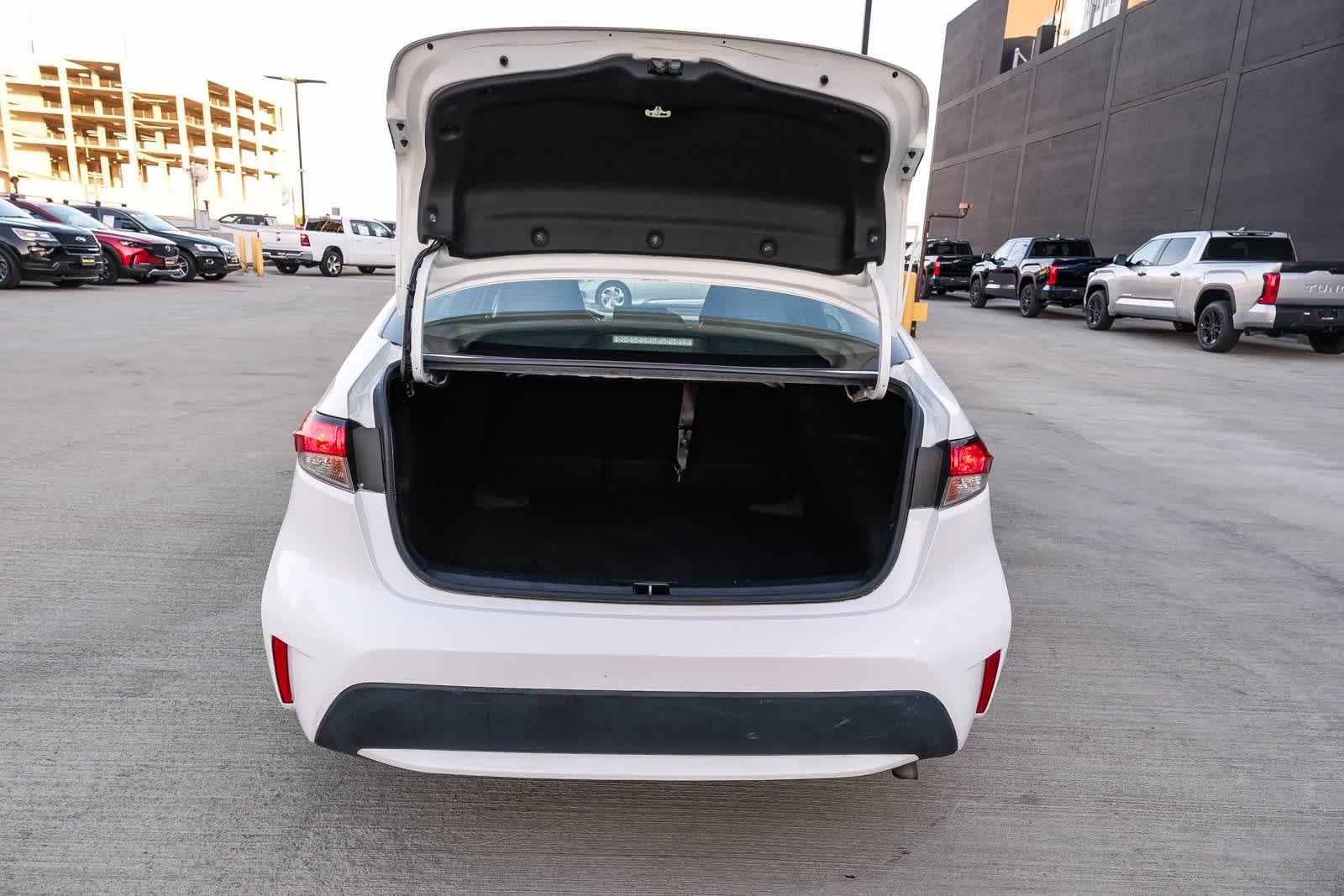 Thumbnail: 2021 Toyota Corolla - 25