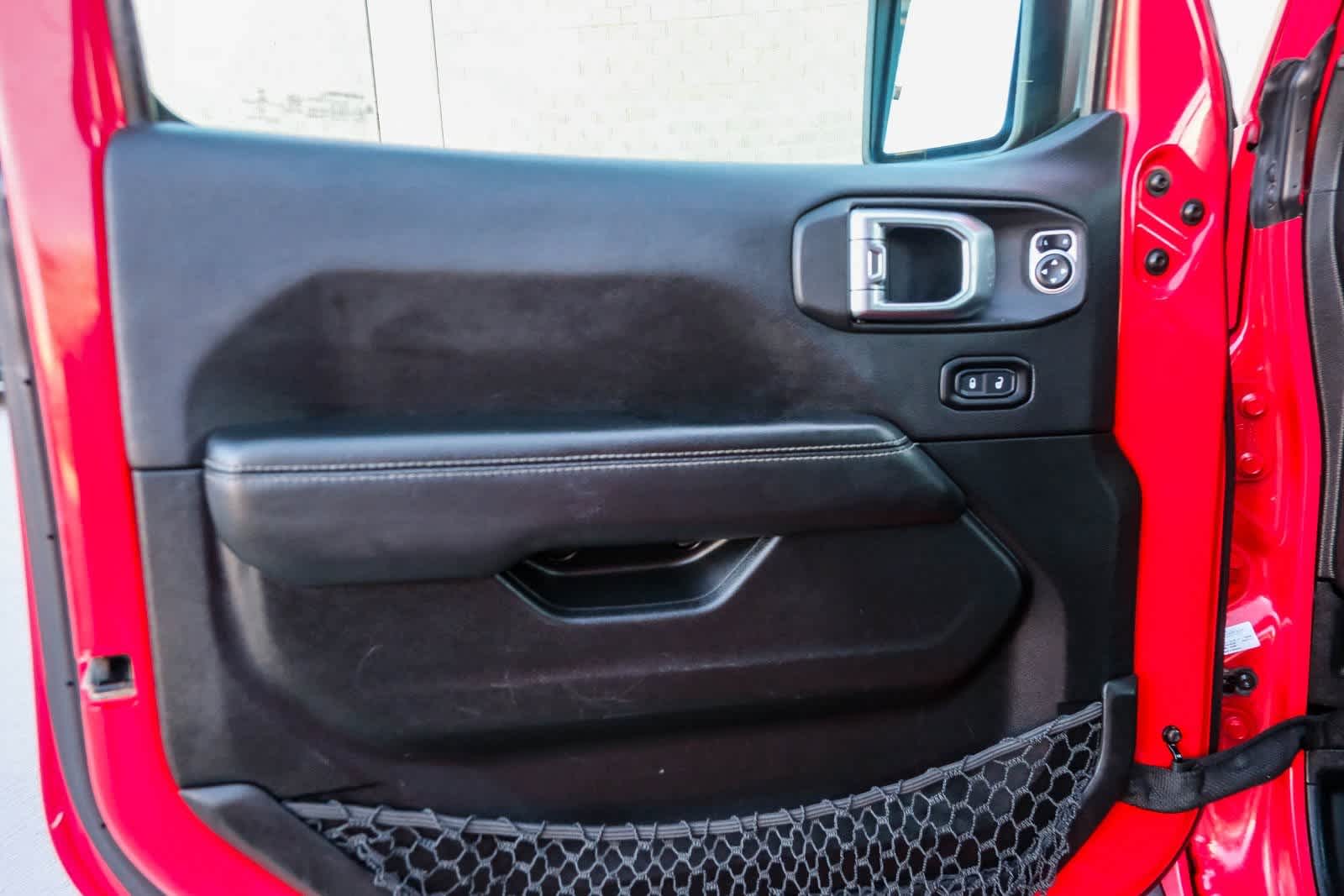 Thumbnail: 2020 Jeep Wrangler - 19