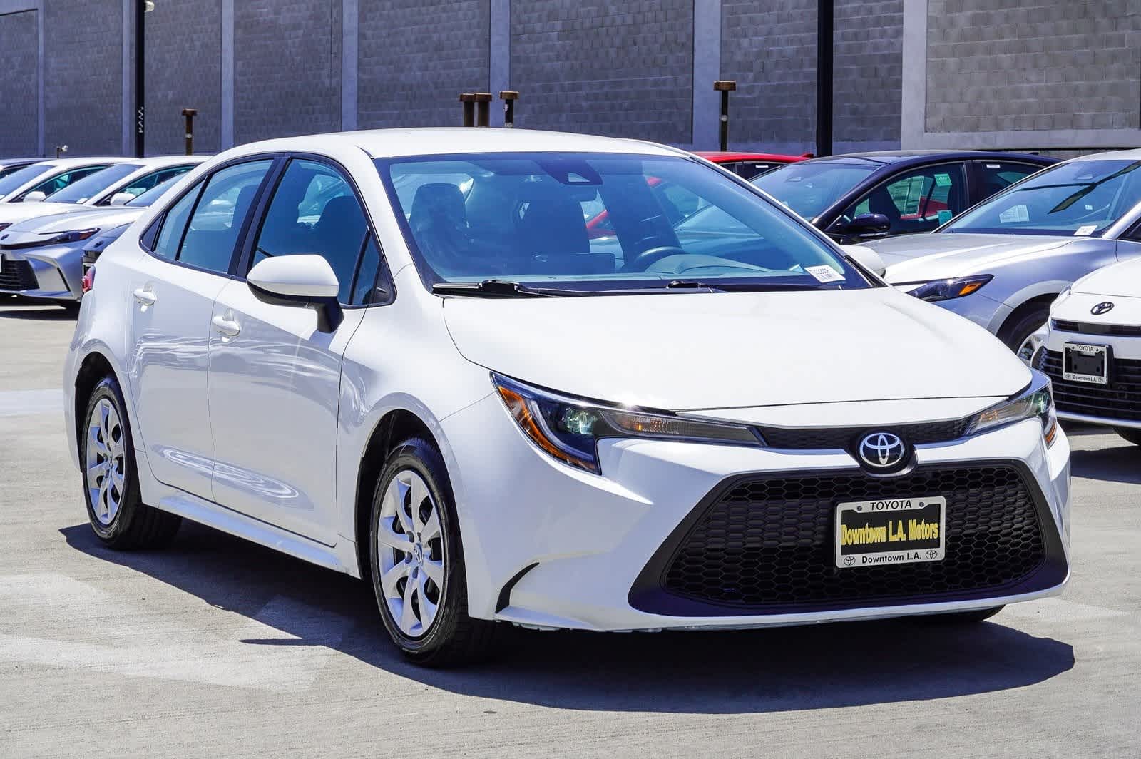 Thumbnail: 2022 Toyota Corolla - 3