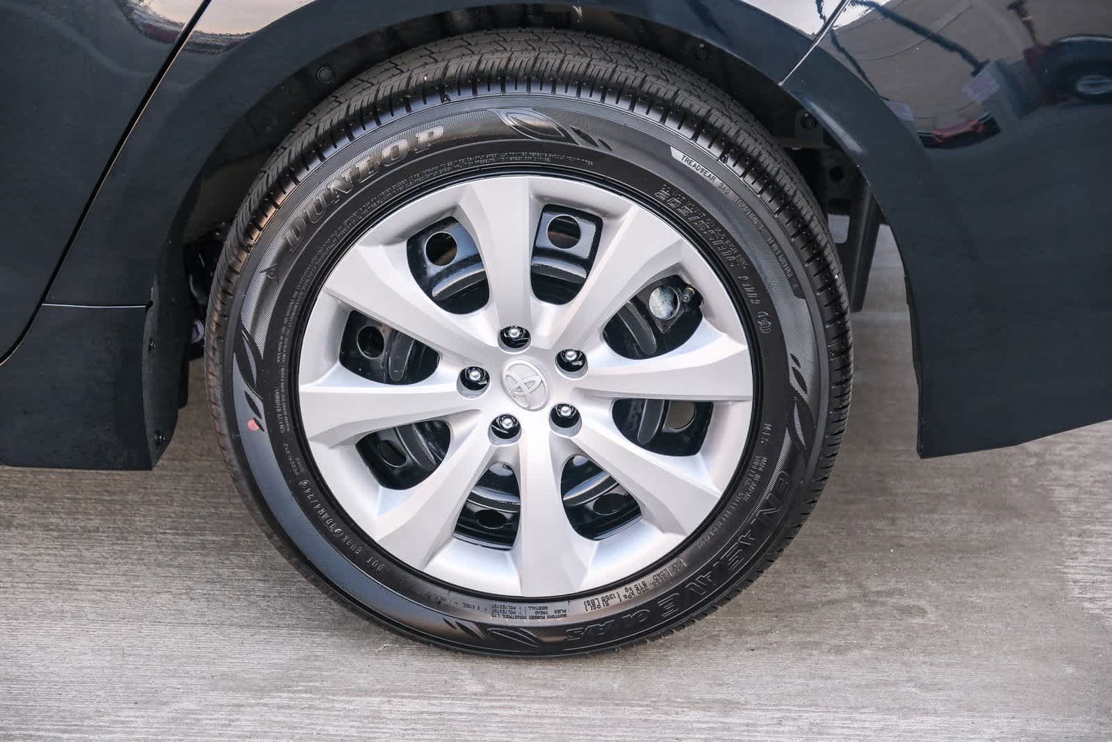 Thumbnail: 2025 Toyota Corolla - 9