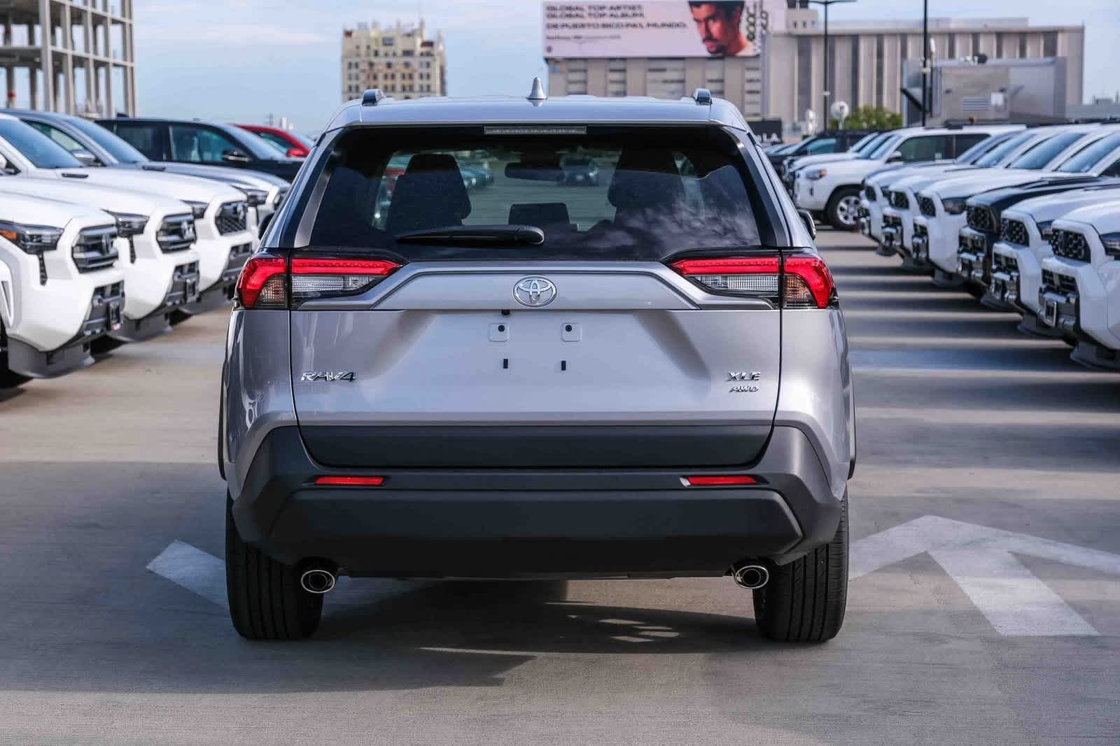 Thumbnail: 2025 Toyota RAV4 - 5