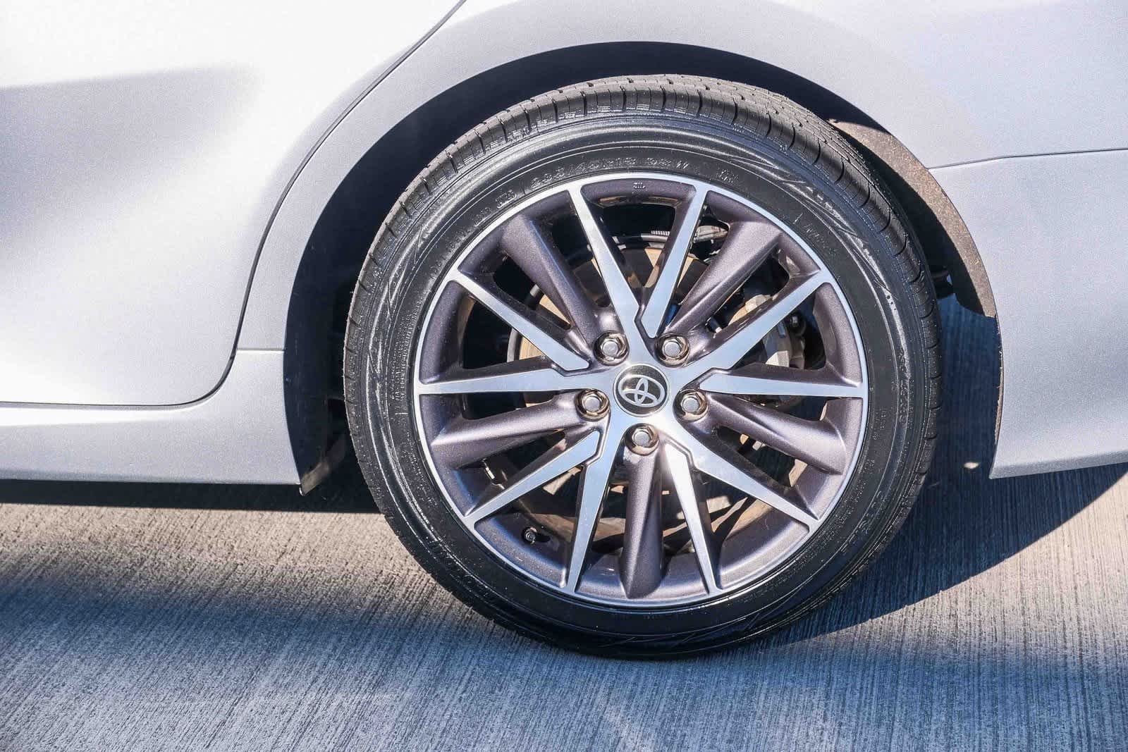 Thumbnail: 2023 Toyota Camry - 9