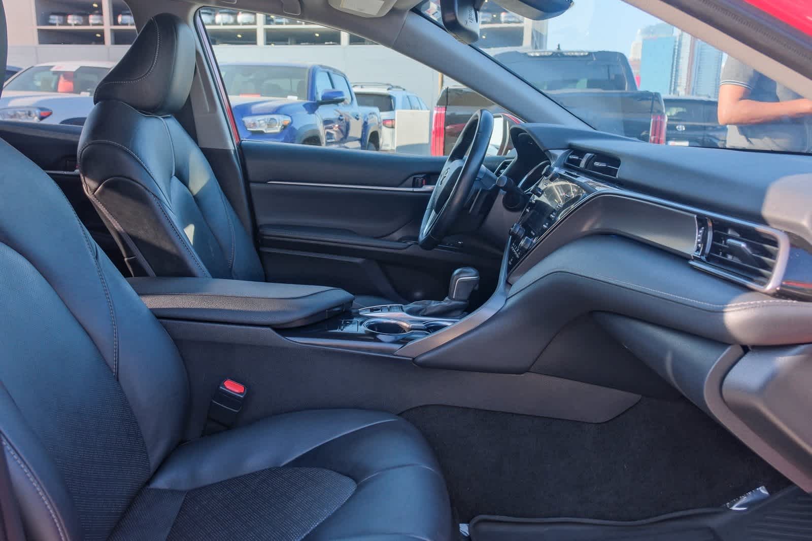 Thumbnail: 2020 Toyota Camry - 17