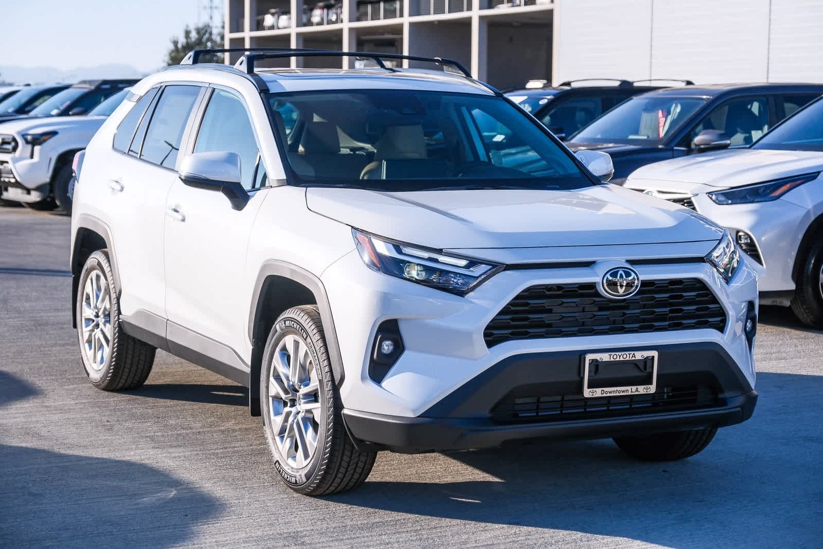 Thumbnail: 2025 Toyota RAV4 - 3