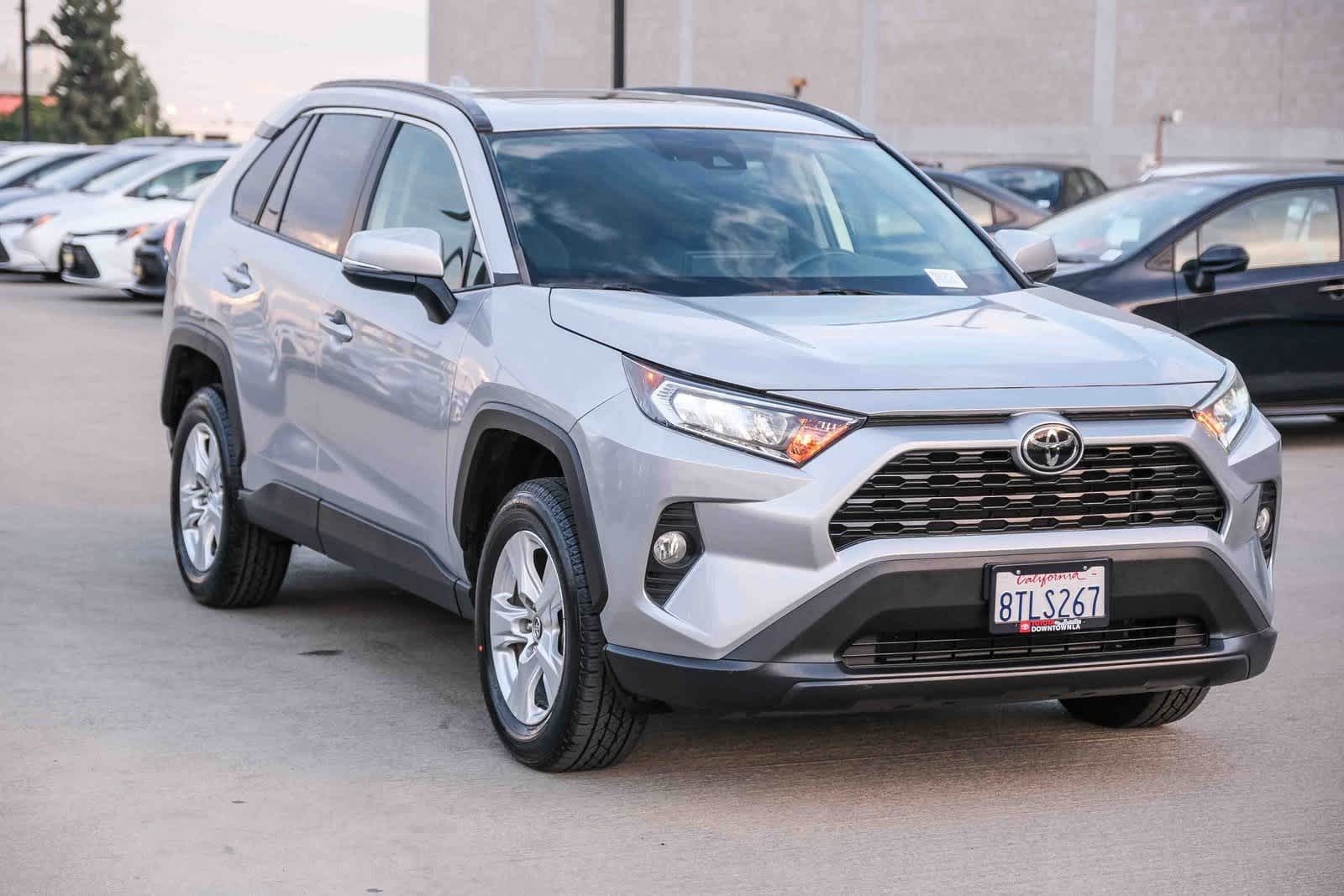Thumbnail: 2021 Toyota RAV4 - 3