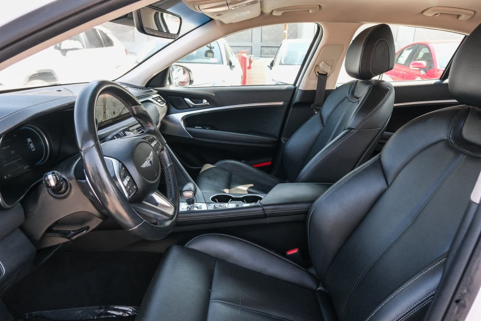 Thumbnail: 2023 Genesis G70 - 14