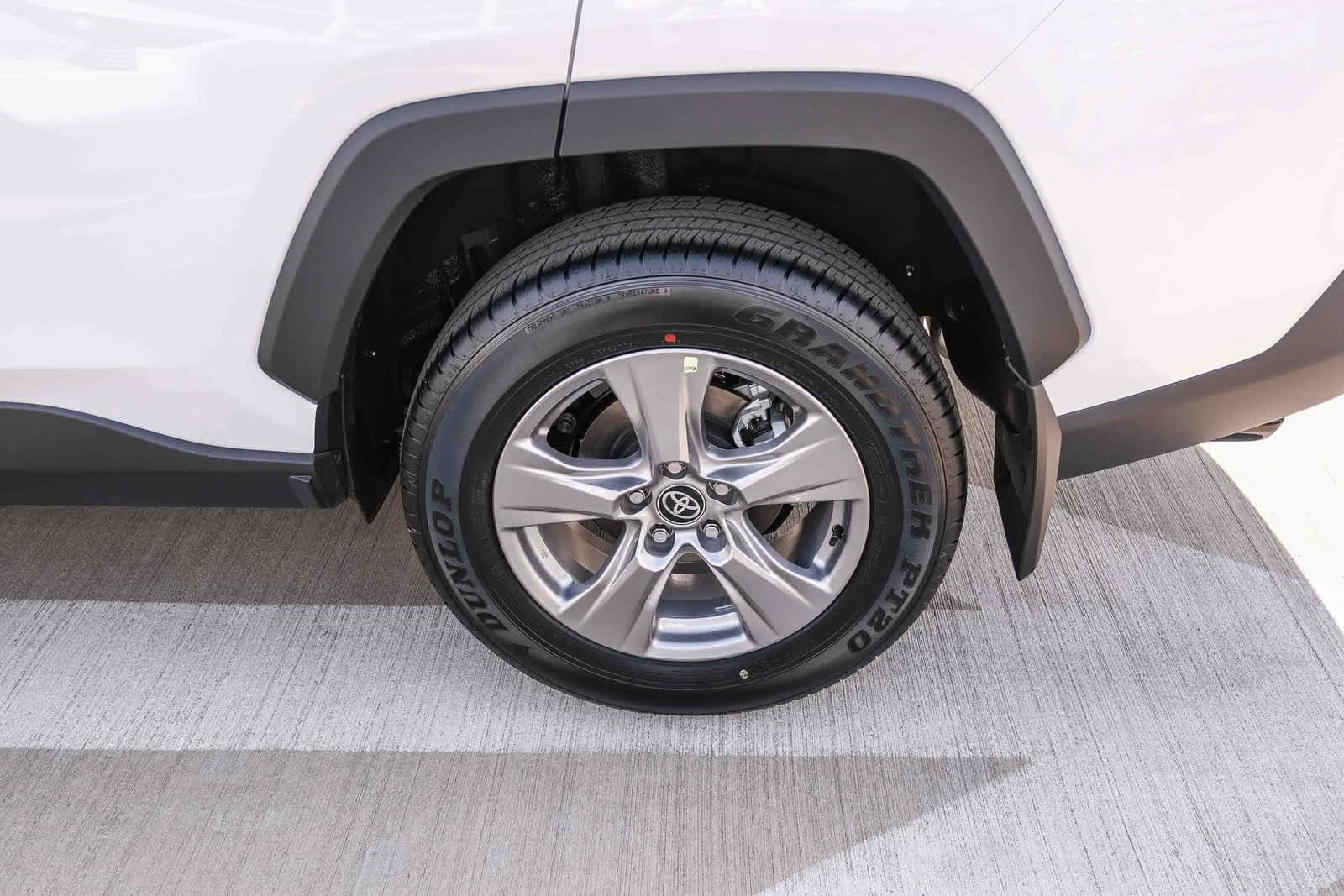 Thumbnail: 2025 Toyota RAV4 - 9