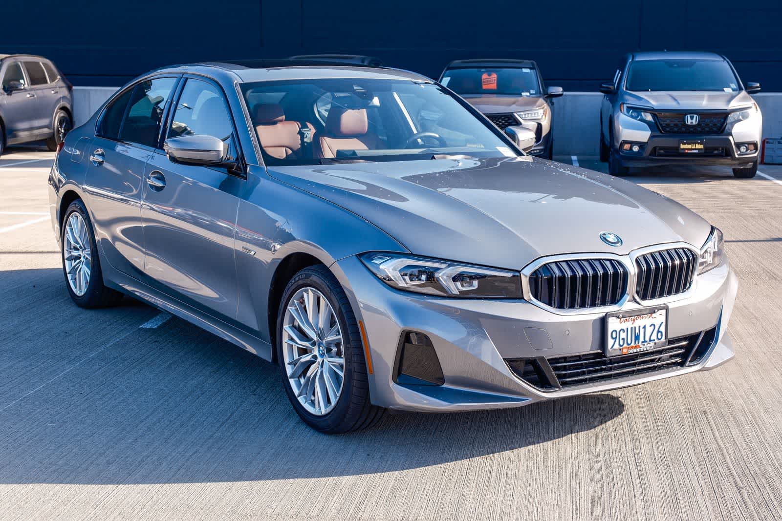 Thumbnail: 2023 BMW 3 Series - 3