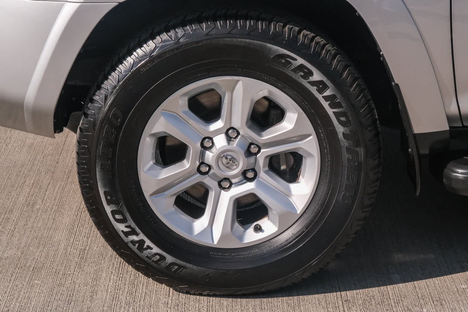 Thumbnail: 2022 Toyota 4Runner - 9