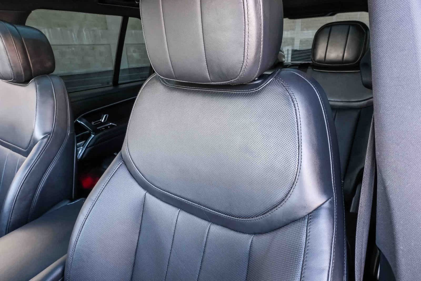 Thumbnail: 2024 Land Rover Range Rover - 20