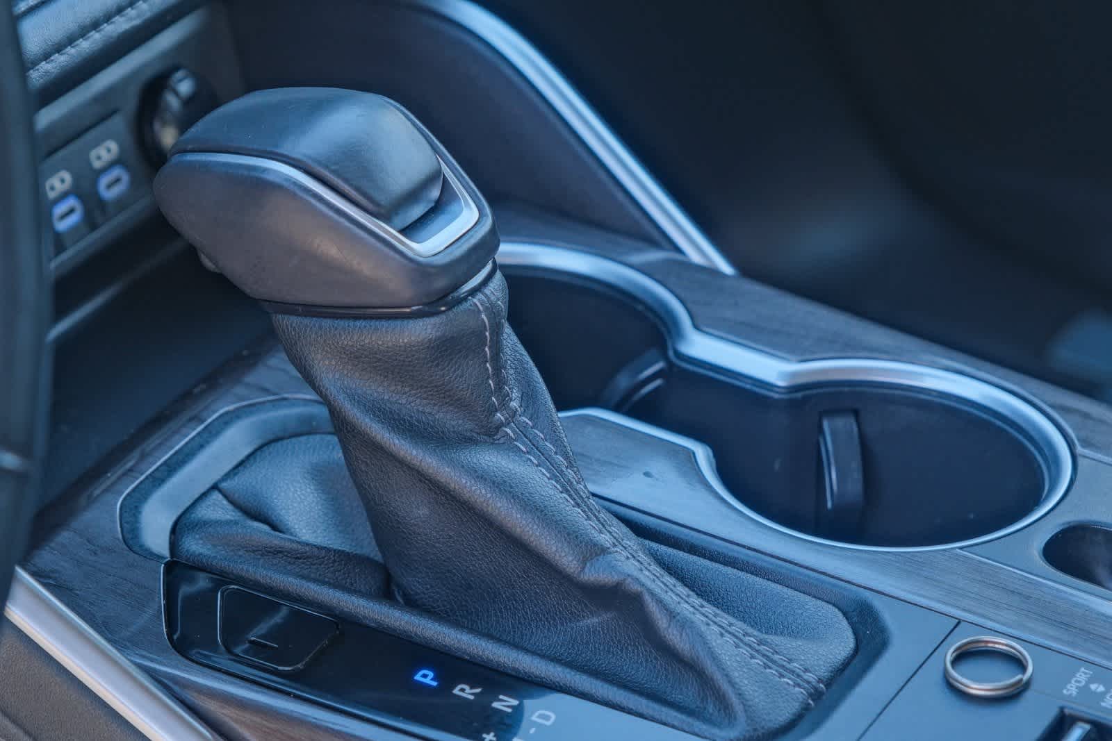 Thumbnail: 2022 Toyota Highlander - 21