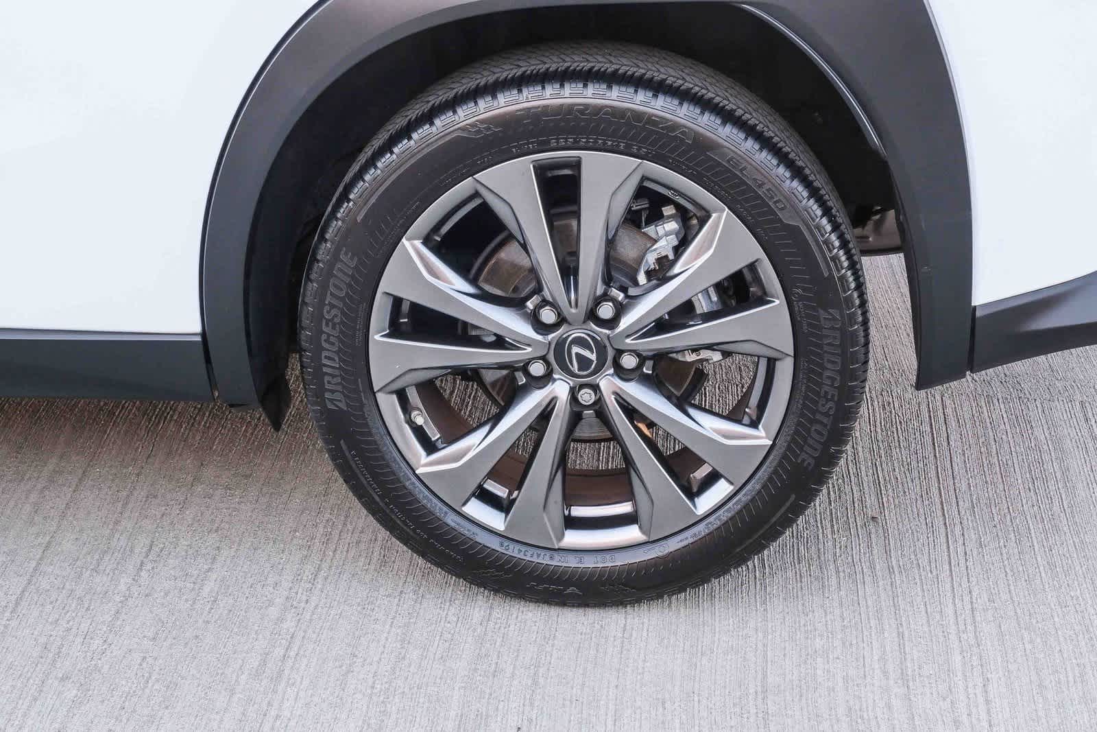 Thumbnail: 2019 Lexus UX - 9