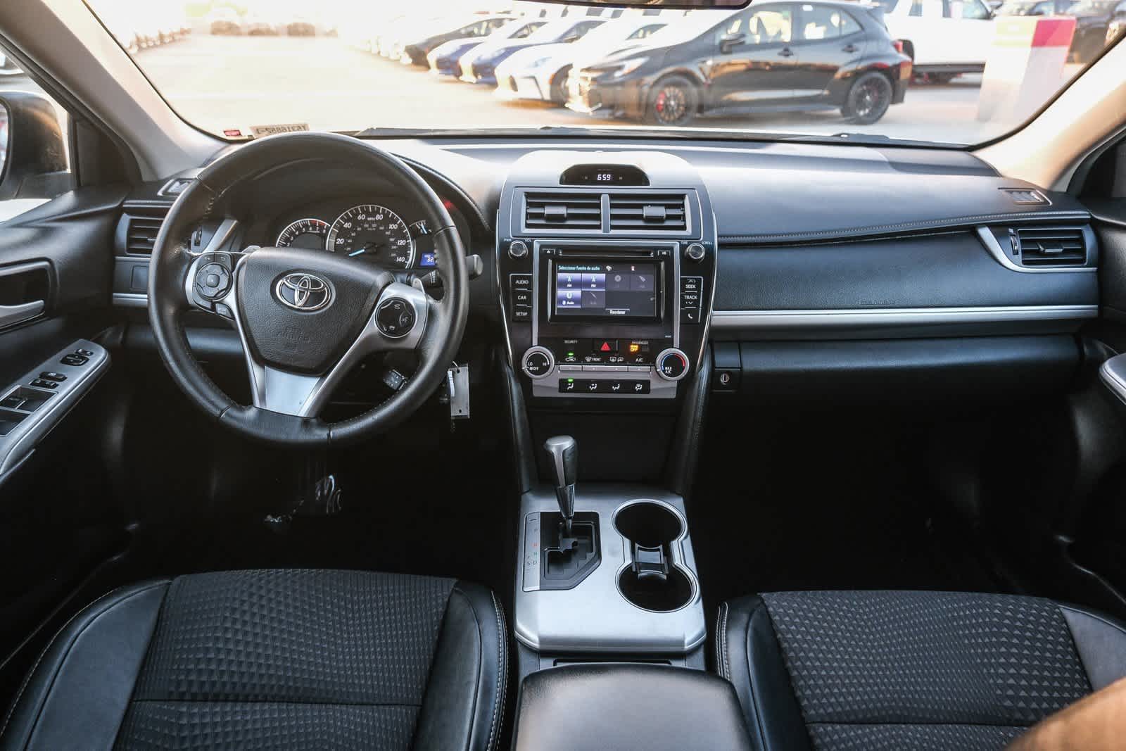Thumbnail: 2014 Toyota Camry - 13