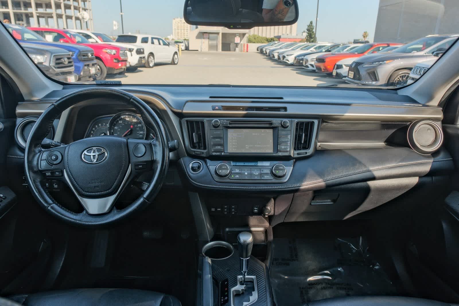 Thumbnail: 2014 Toyota RAV4 - 12