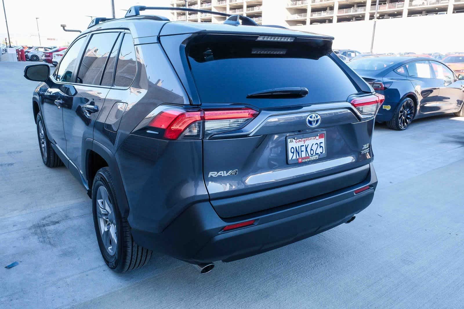 Thumbnail: 2024 Toyota RAV4 - 8