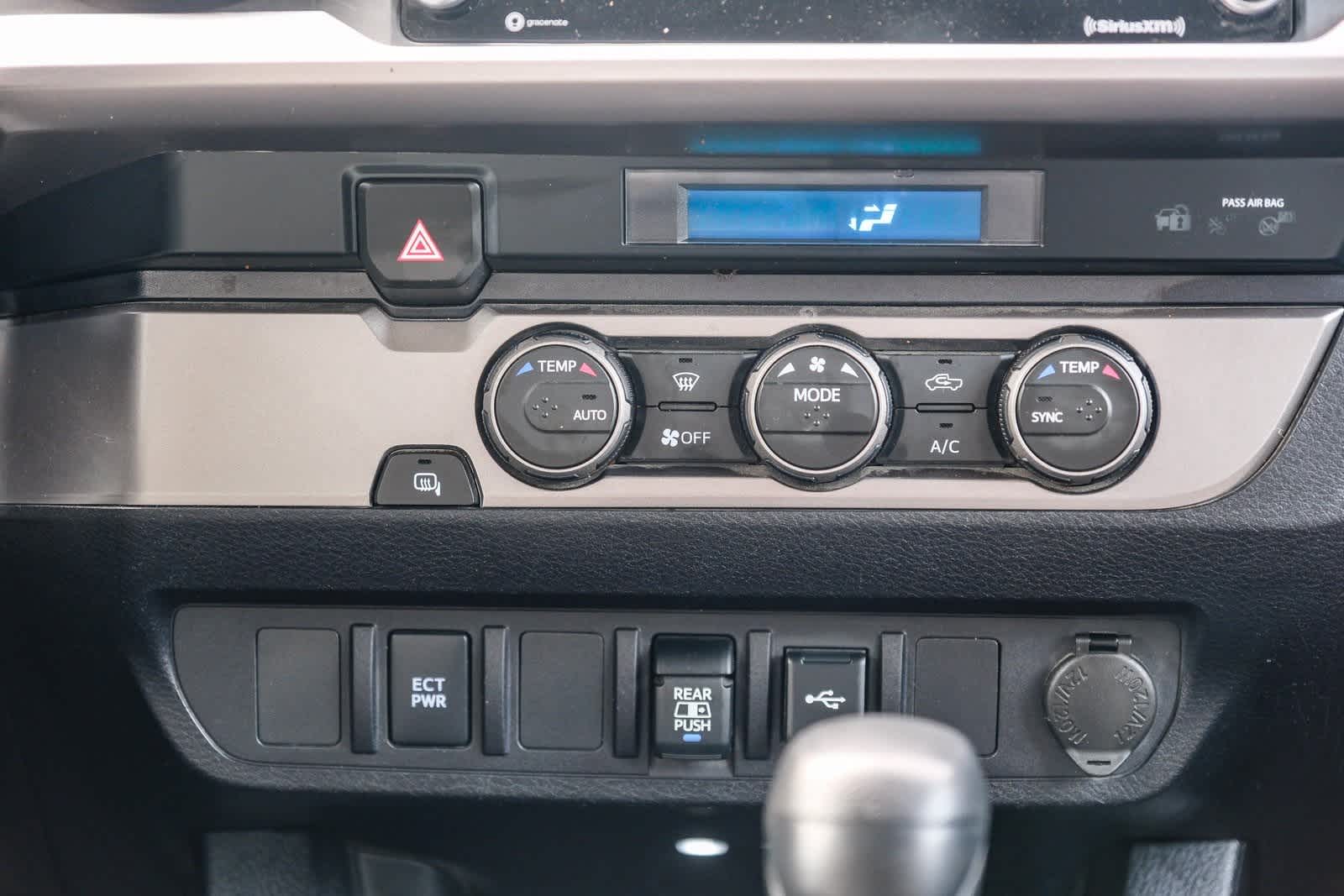Thumbnail: 2022 Toyota Tacoma - 15