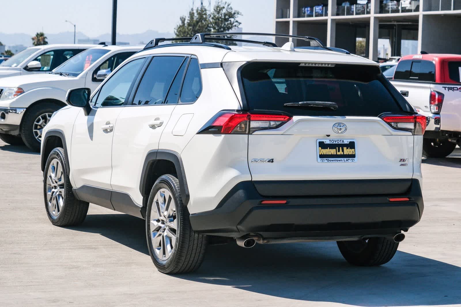 Thumbnail: 2021 Toyota RAV4 - 6