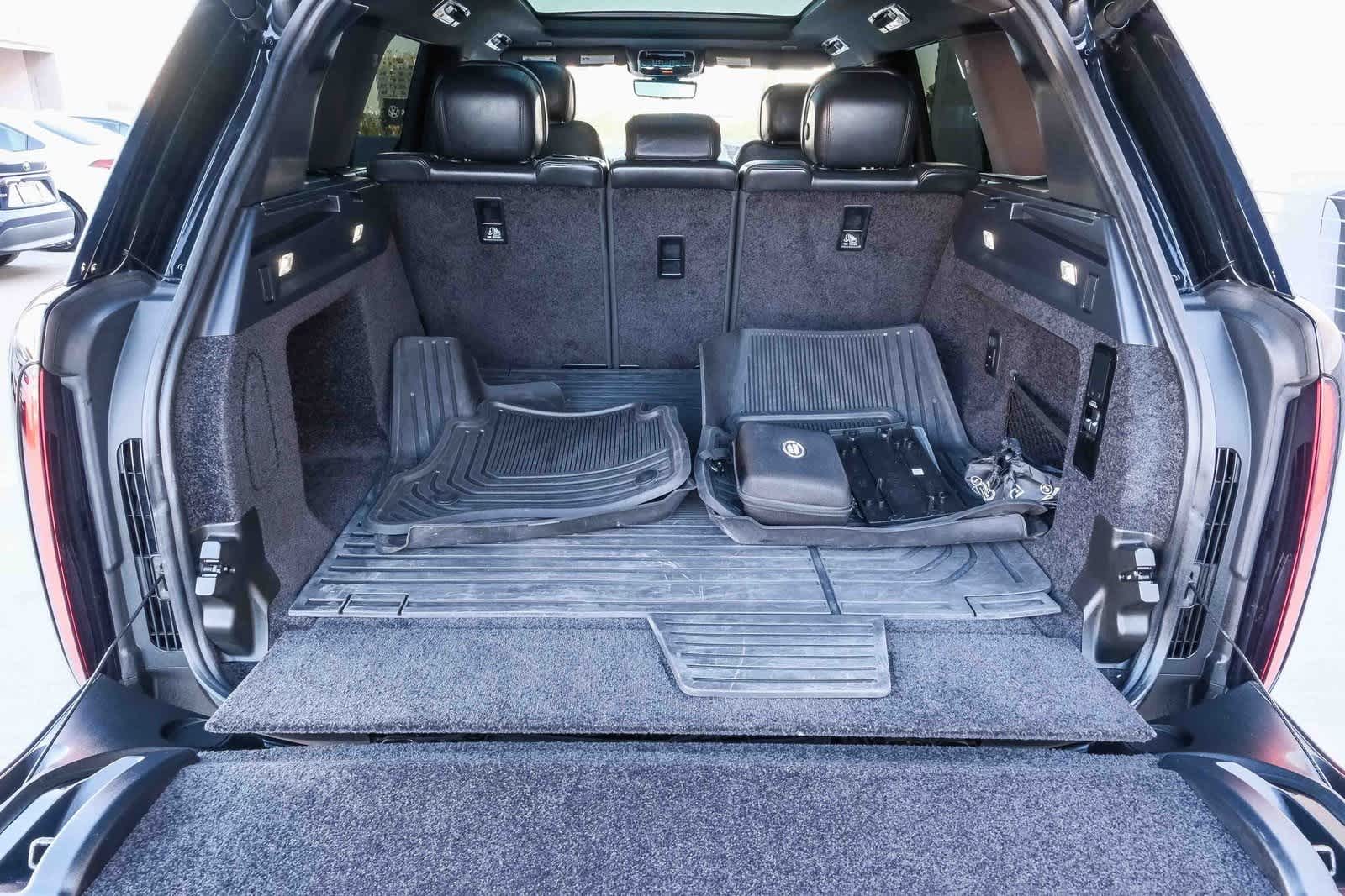 Thumbnail: 2024 Land Rover Range Rover - 27