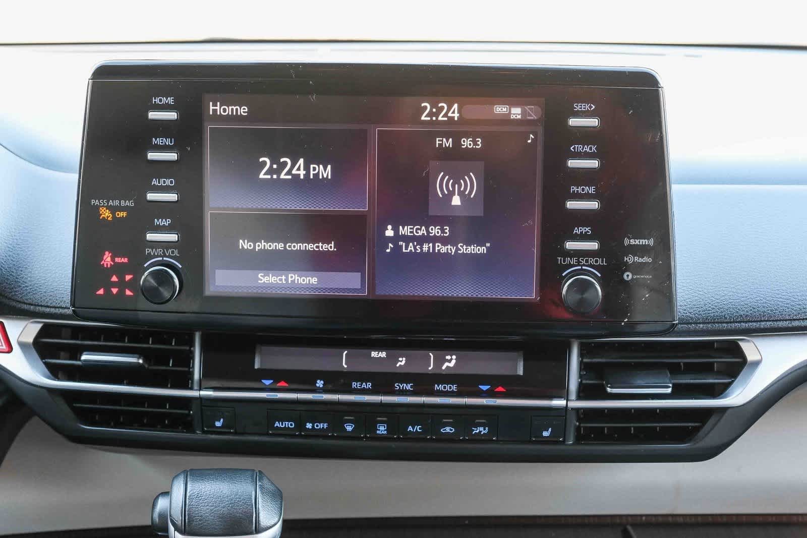 Thumbnail: 2024 Toyota Sienna - 13