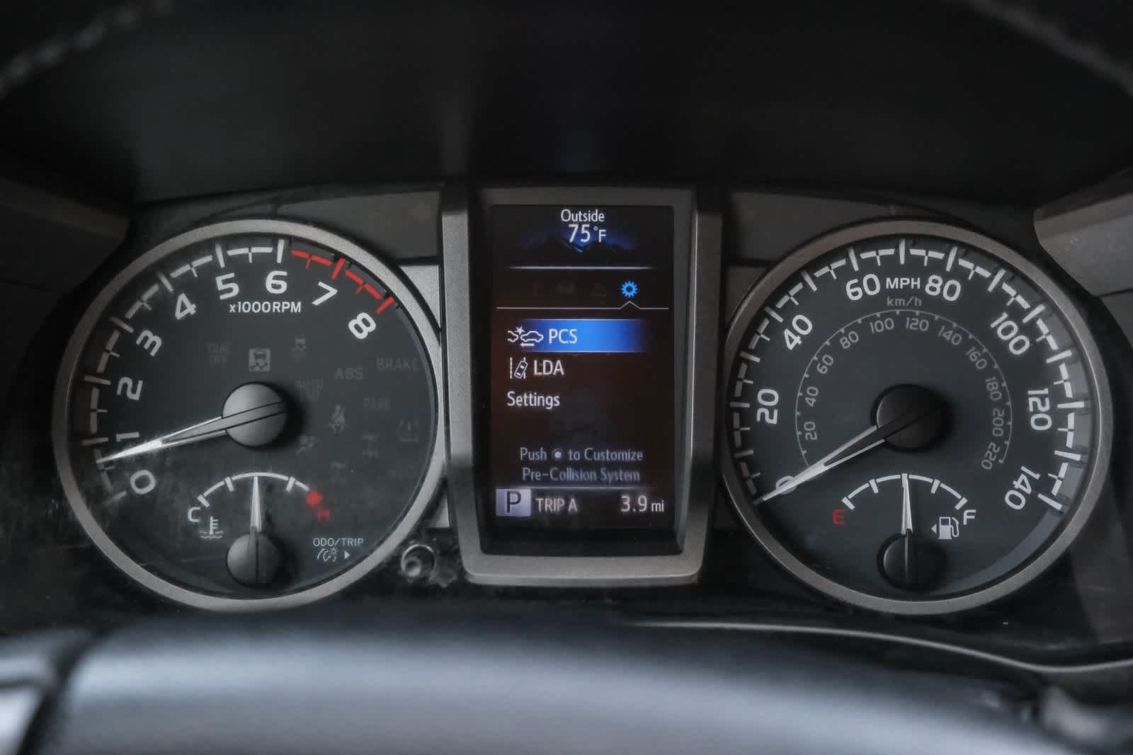 Thumbnail: 2022 Toyota Tacoma - 18