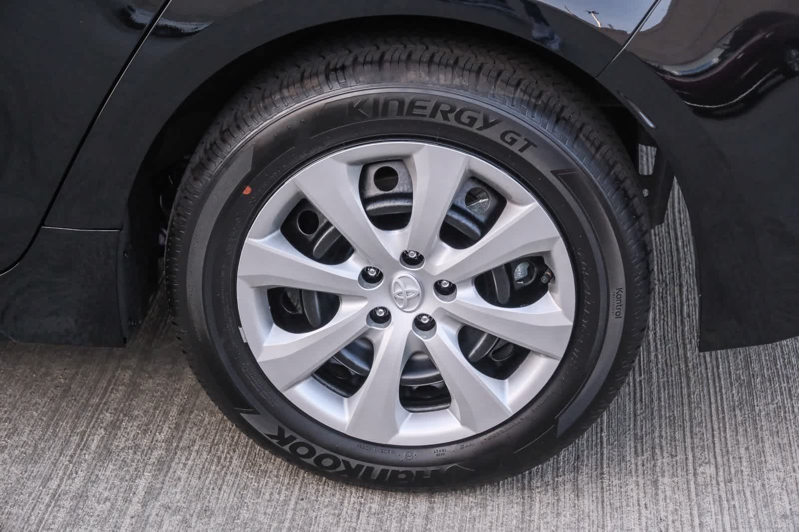 Thumbnail: 2025 Toyota Corolla - 10