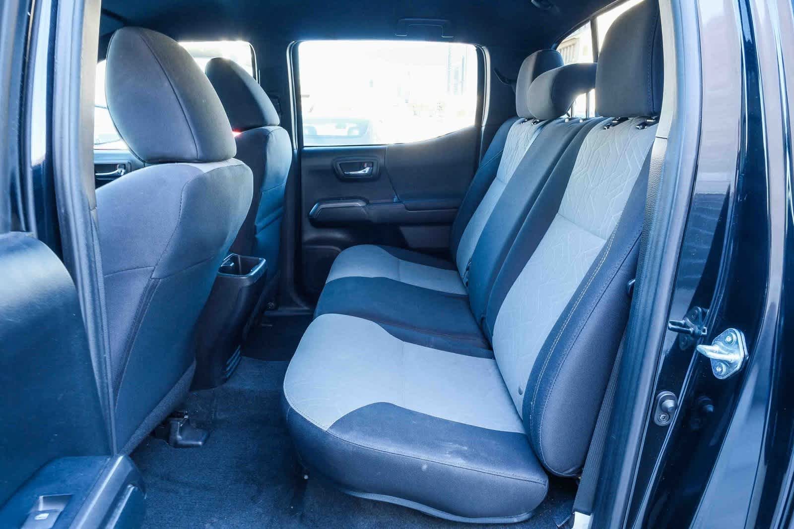 Thumbnail: 2021 Toyota Tacoma - 19