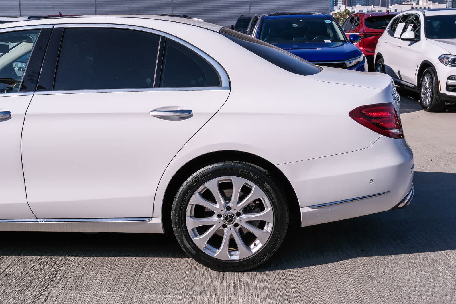 Thumbnail: 2018 Mercedes-Benz E-Class - 8