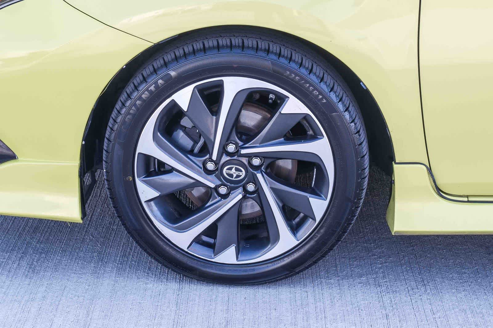 Thumbnail: 2016 Scion iM - 10