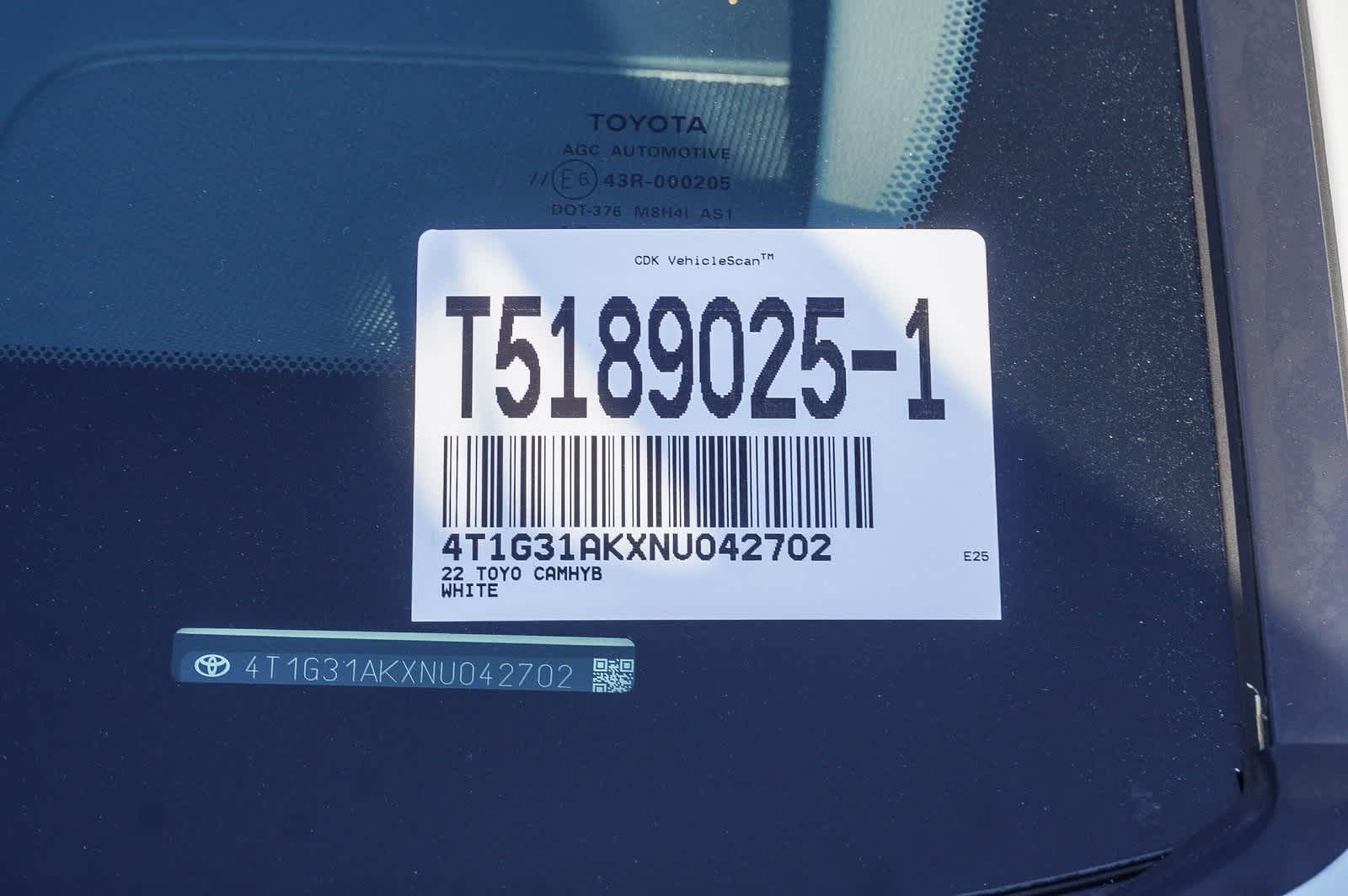 2022 Toyota Camry SE 28