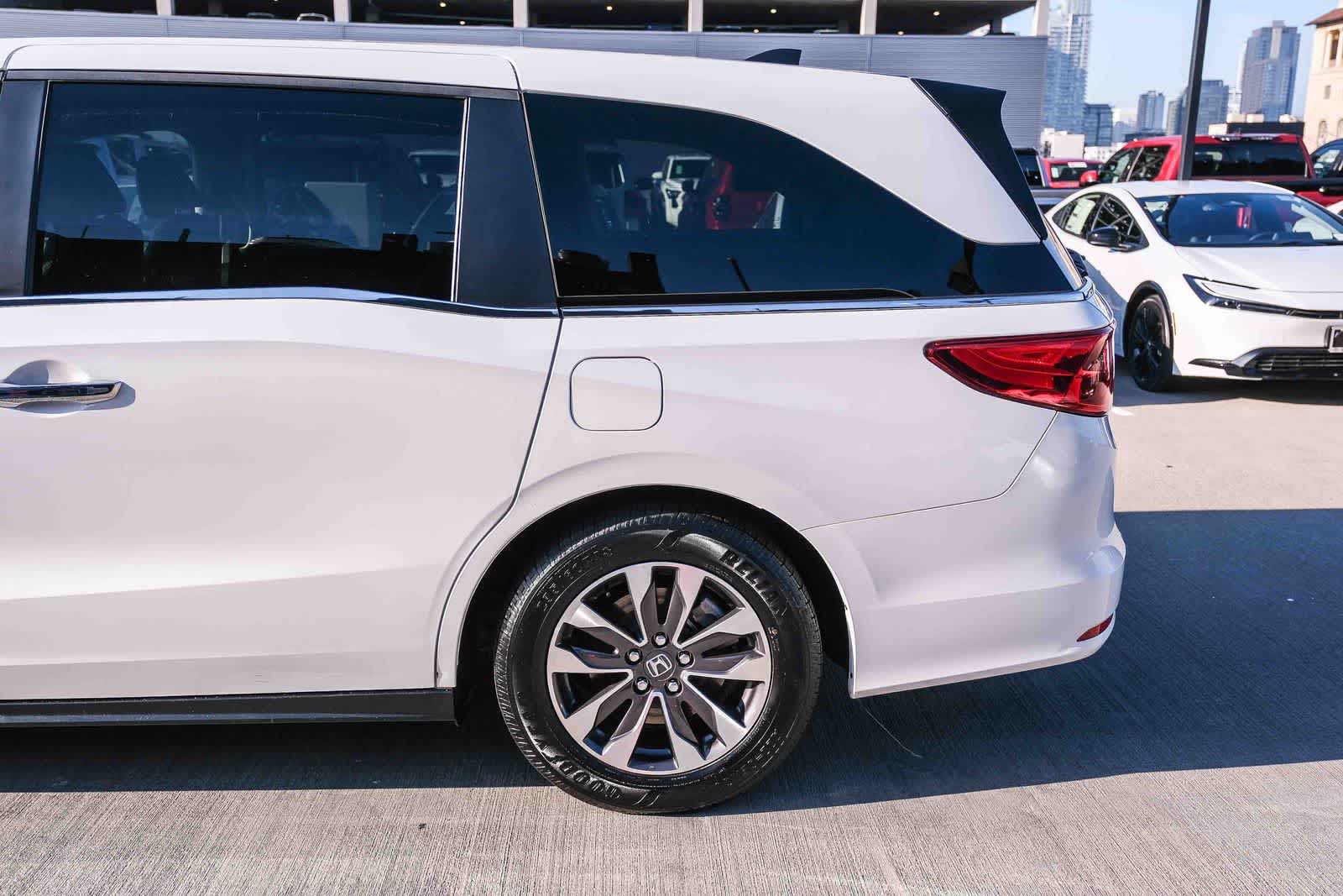 Thumbnail: 2022 Honda Odyssey - 8