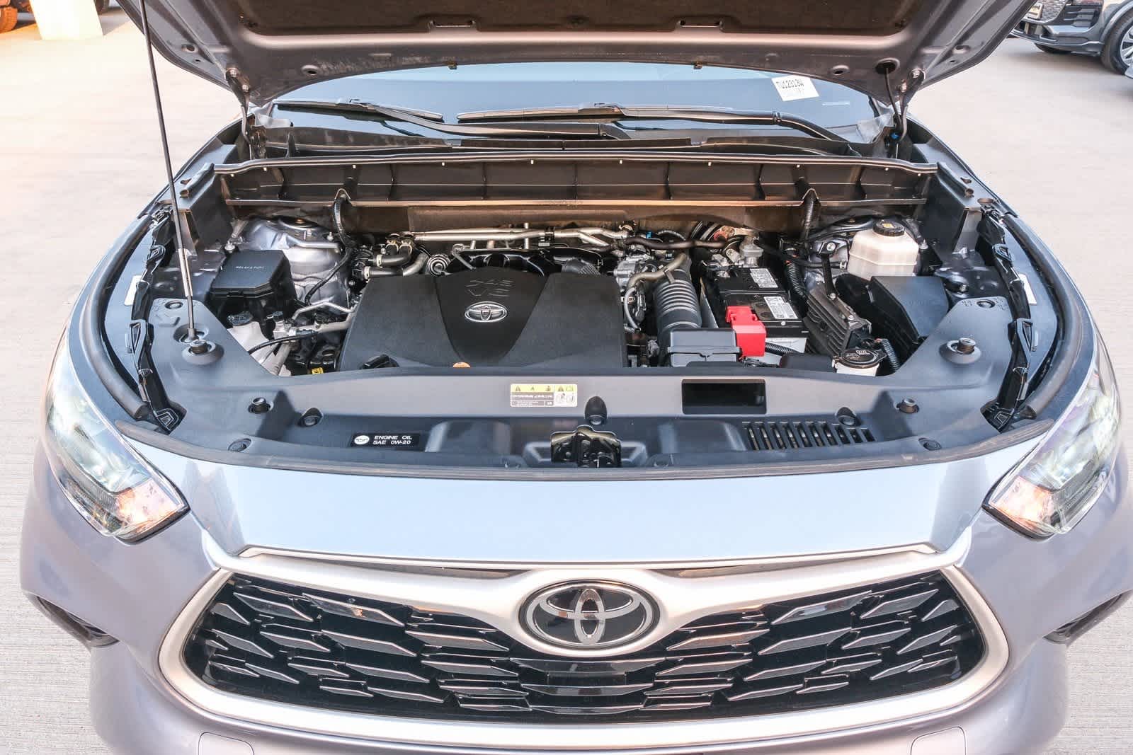 Thumbnail: 2022 Toyota Highlander - 27