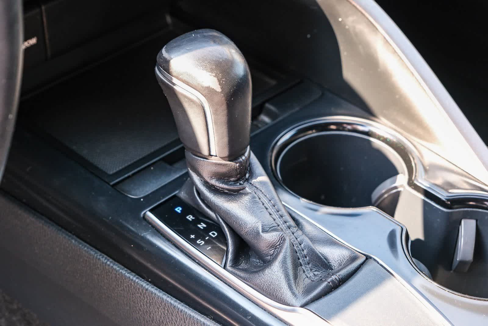 Thumbnail: 2018 Toyota Camry - 20