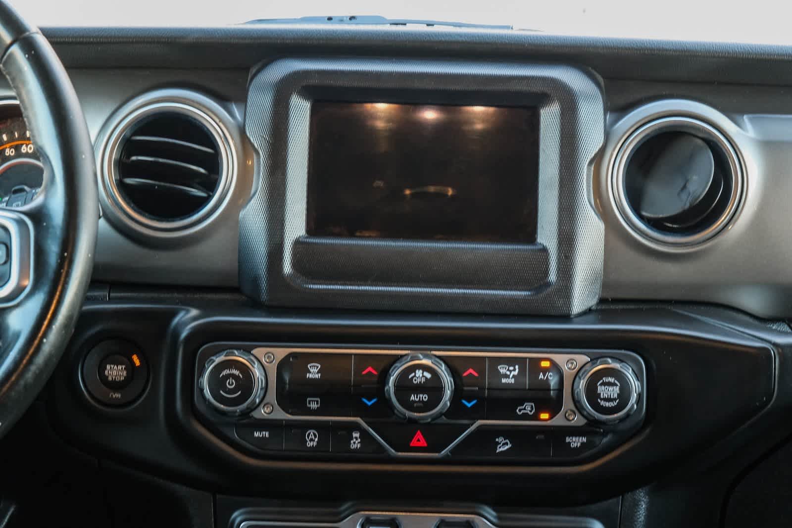 Thumbnail: 2020 Jeep Wrangler - 12