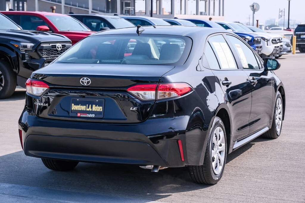 Certified 2025 Toyota Corolla LE Sedan