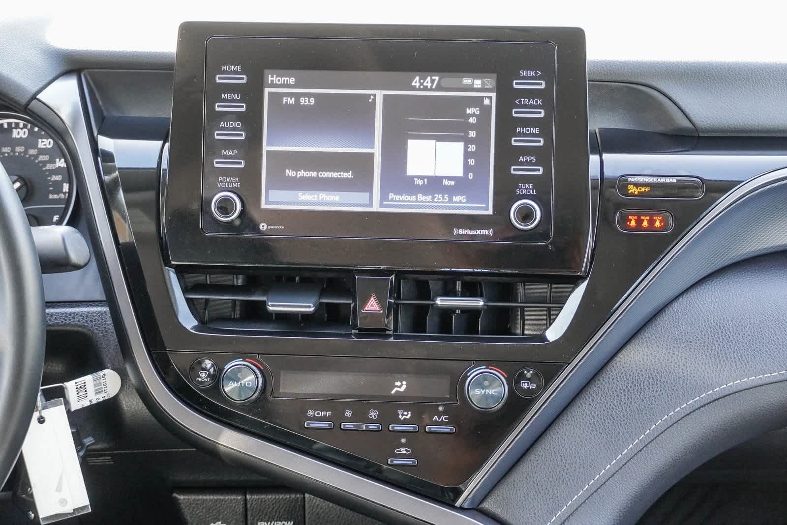 2024 Toyota Camry SE 14