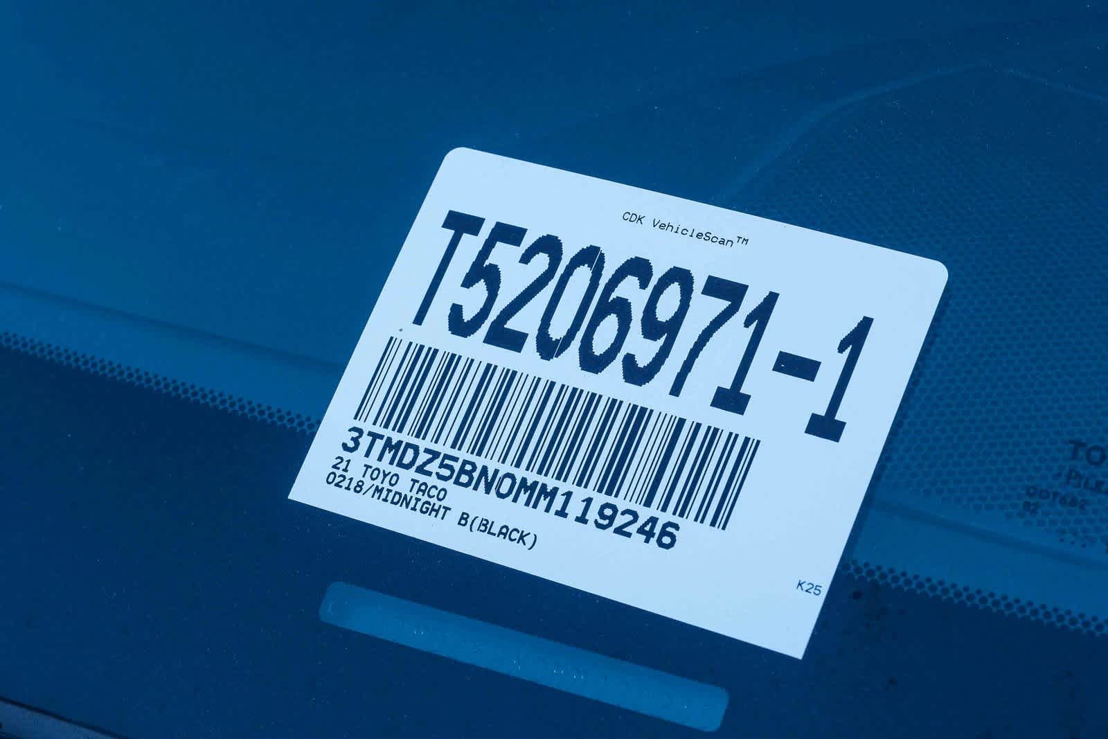 Thumbnail: 2021 Toyota Tacoma - 29