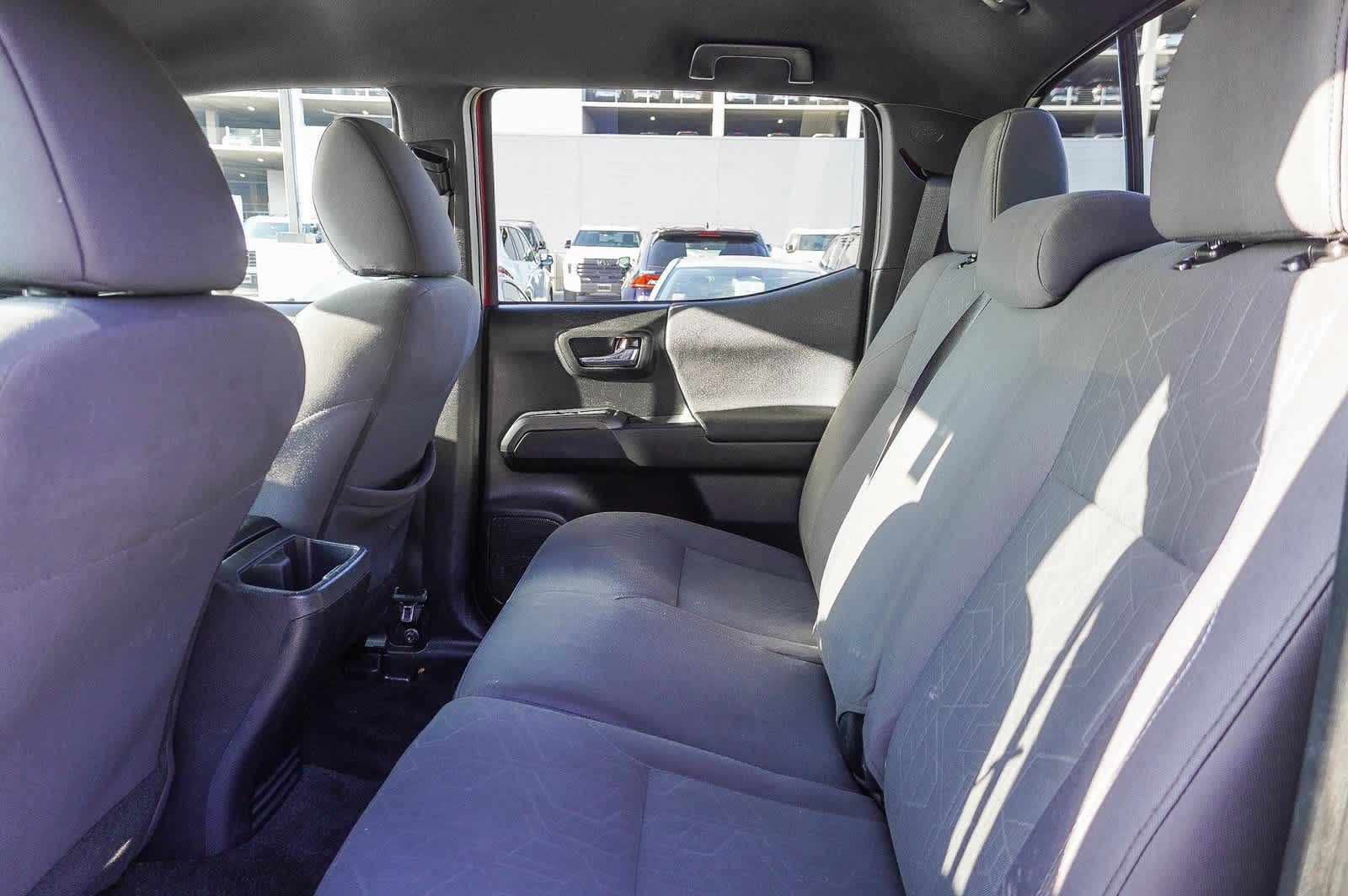 2019 Toyota Tacoma TRD Sport 16