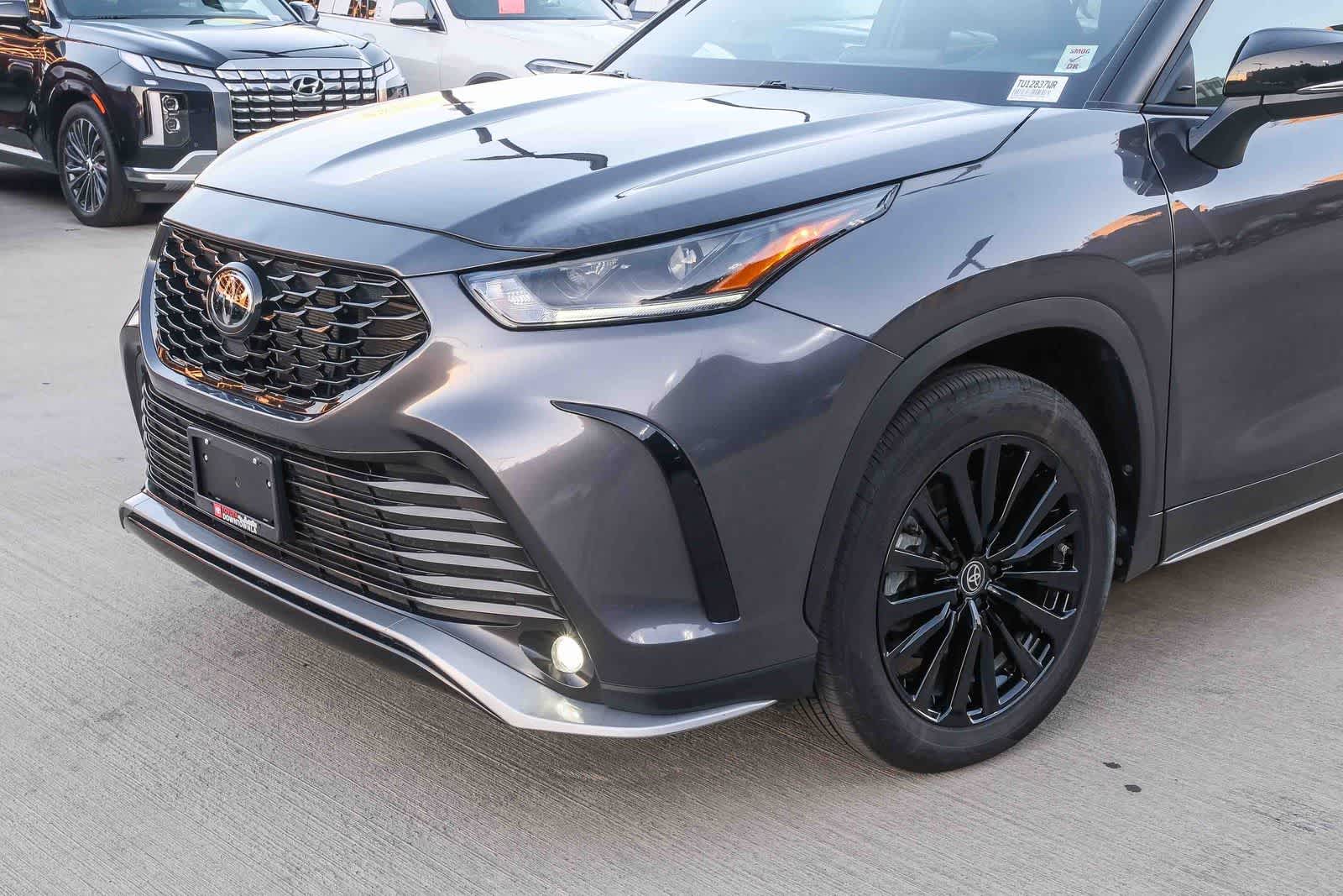 Thumbnail: 2025 Toyota Highlander - 11