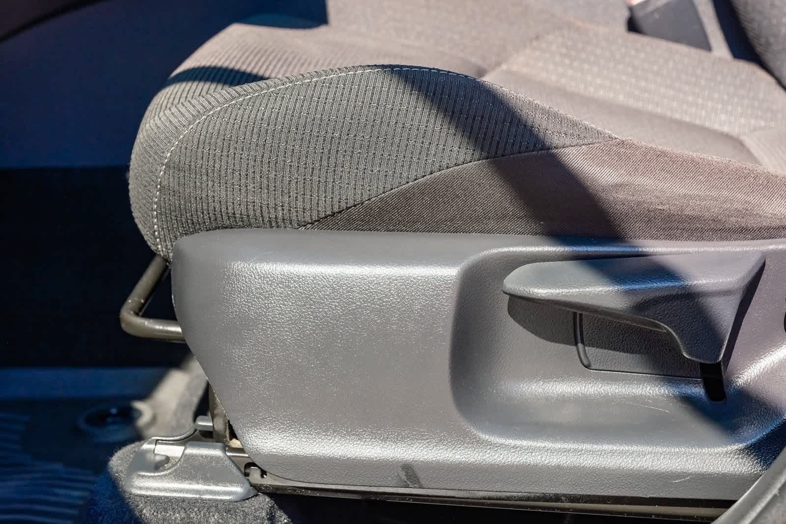 Thumbnail: 2019 Toyota C-HR - 23