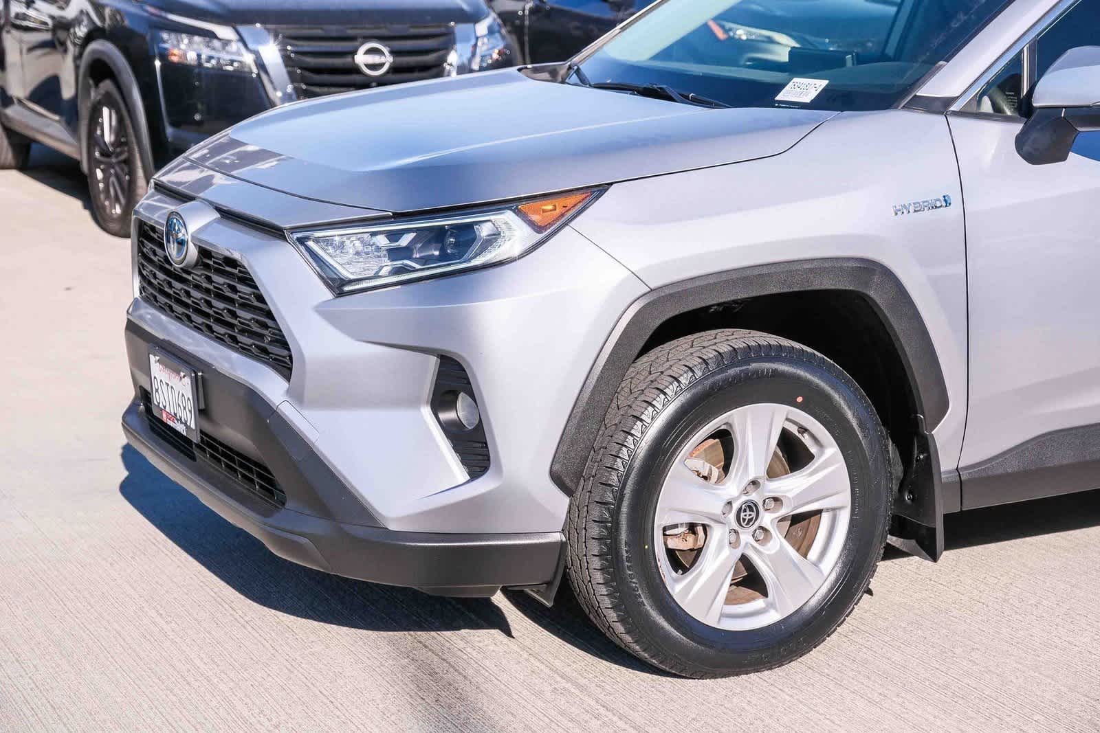Thumbnail: 2020 Toyota RAV4 - 12