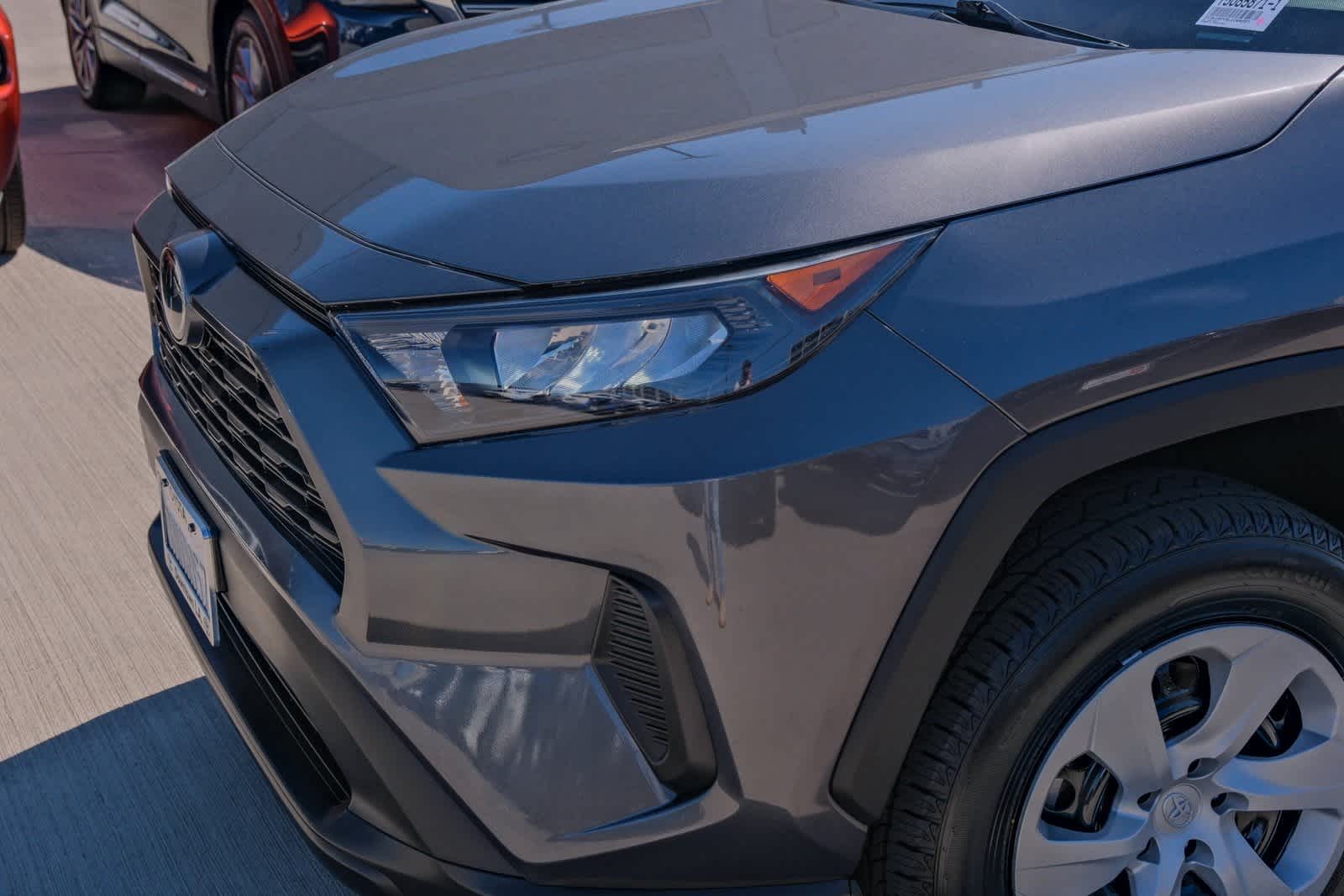 Thumbnail: 2020 Toyota RAV4 - 9