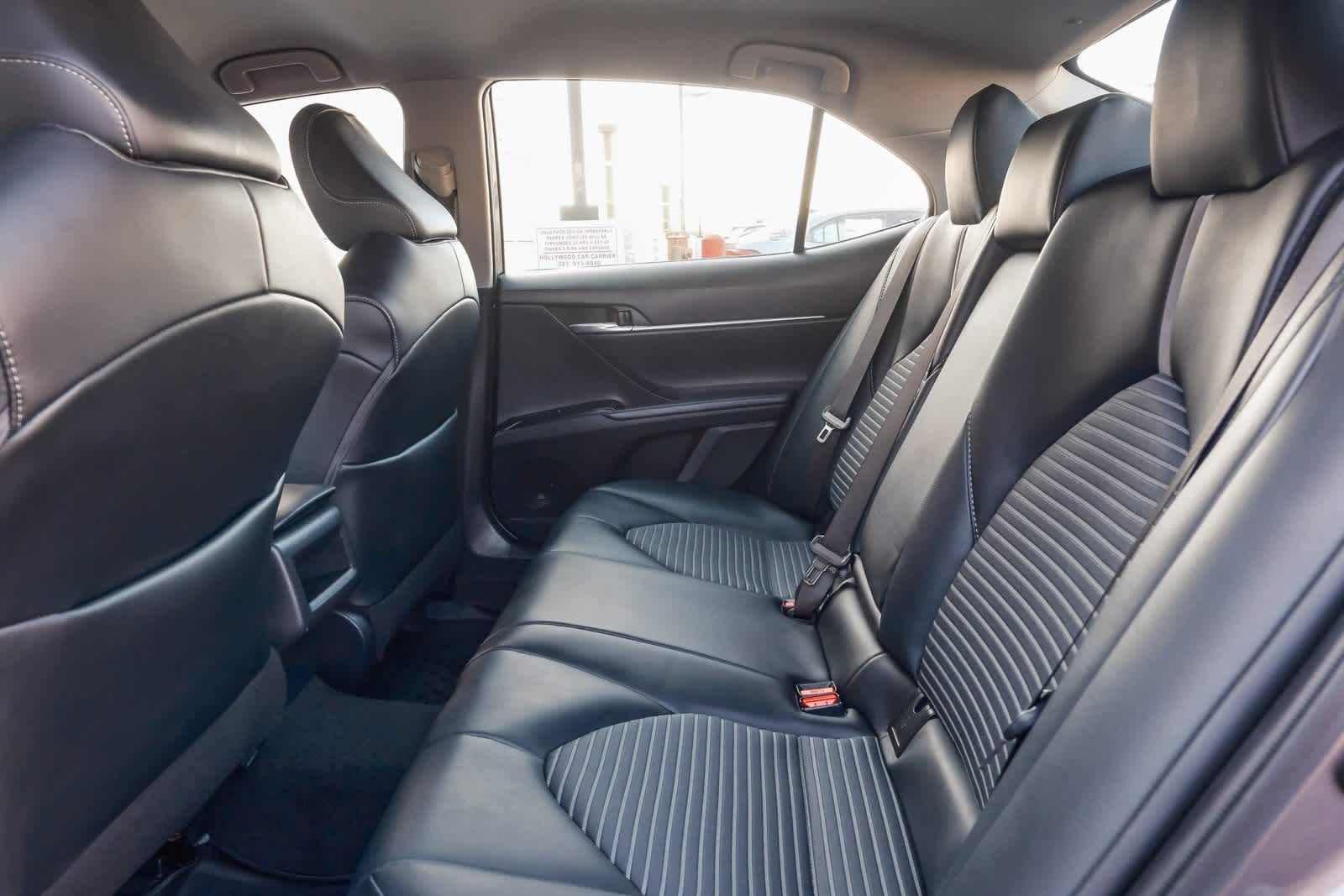 Thumbnail: 2020 Toyota Camry - 18