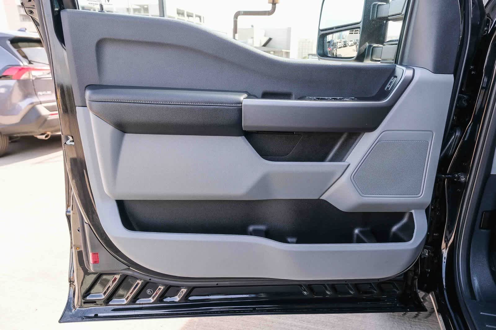 Thumbnail: 2025 Ford F-250 - 21